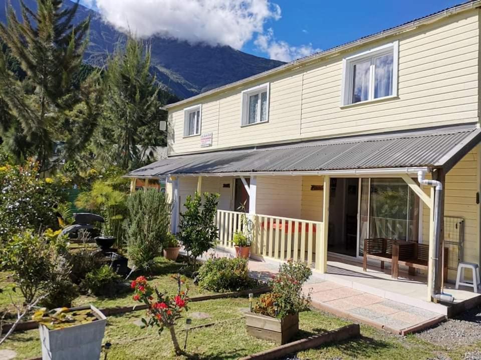 Les Jardins Creoles Apartment Cilaos Exterior photo